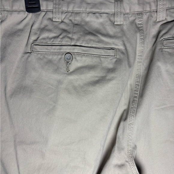 Men's DuluthFlex Ballroom‎ Khaki Pants. 40x32. - Picture 5 of 13